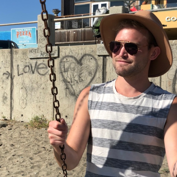 Meet your Posher, Keith - Picture 2 of 2